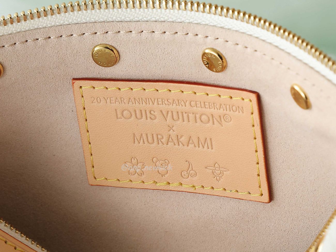 Louis Vuitton X Takashi Murakami Pochette Accessoires White Multicolored M13404 (12) - www.kitistry.com Louis Vuitton X Takashi Murakami Pochette Accessoires White Multicolored M13404 (12) - www.kitistry.com