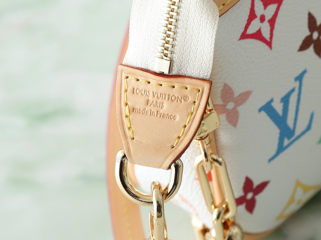 Louis Vuitton X Takashi Murakami Pochette Accessoires White Multicolored M13404 (13) - www.kitistry.com Louis Vuitton X Takashi Murakami Pochette Accessoires White Multicolored M13404 (13) - www.kitistry.com