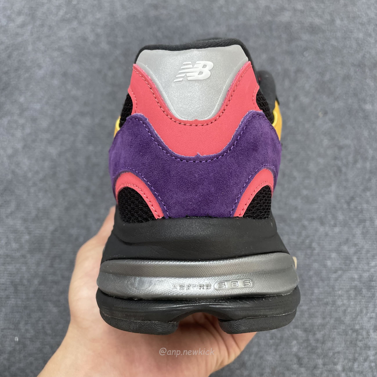 New Balance 2010 Kith Black Multi U2010ktf M2010nd (4) - www.kitistry.com
