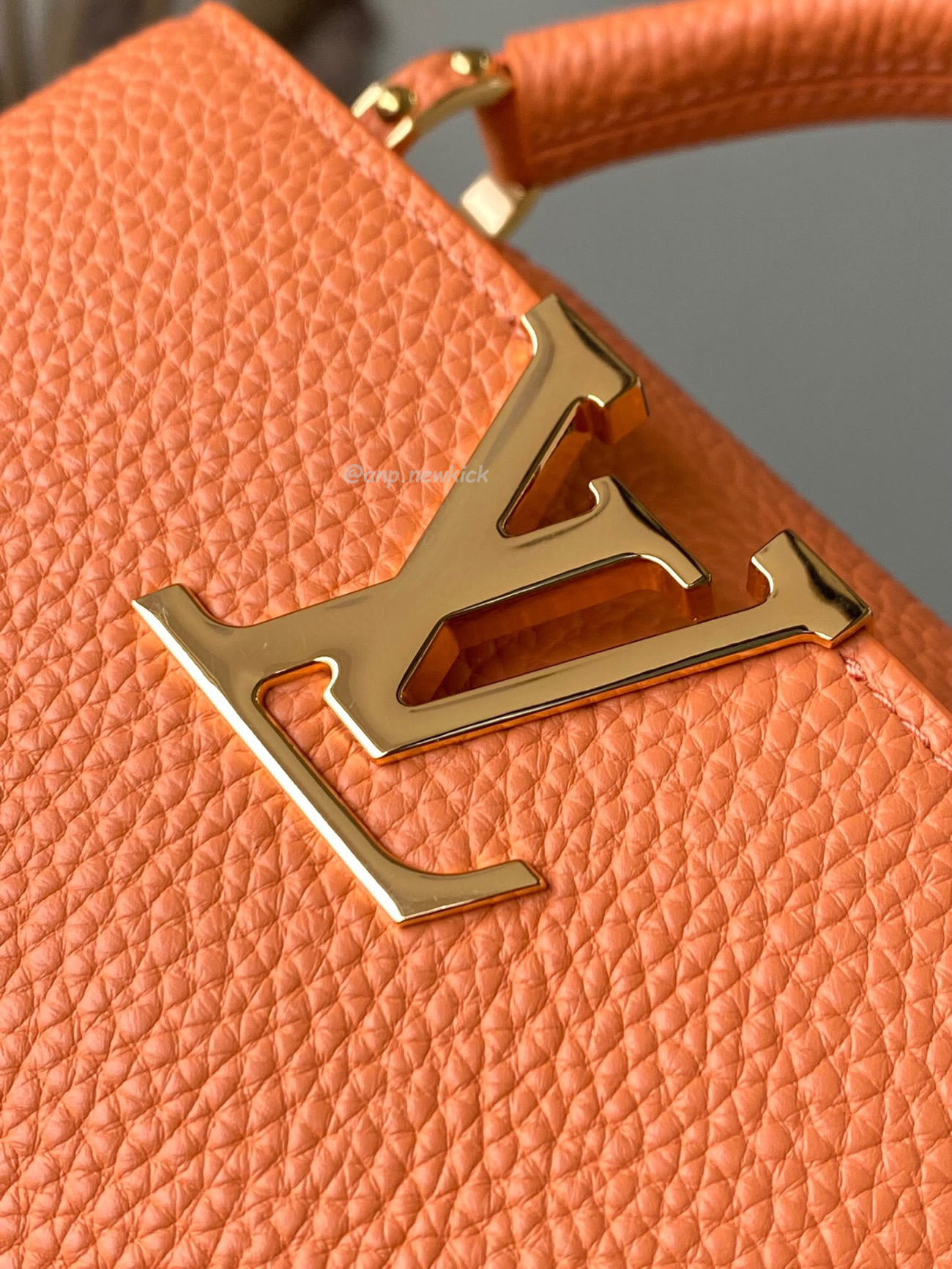 Louis Vuitton Capucines Mini M22606 (11) - www.kitistry.com Louis Vuitton Capucines Mini M22606 (11) - www.kitistry.com