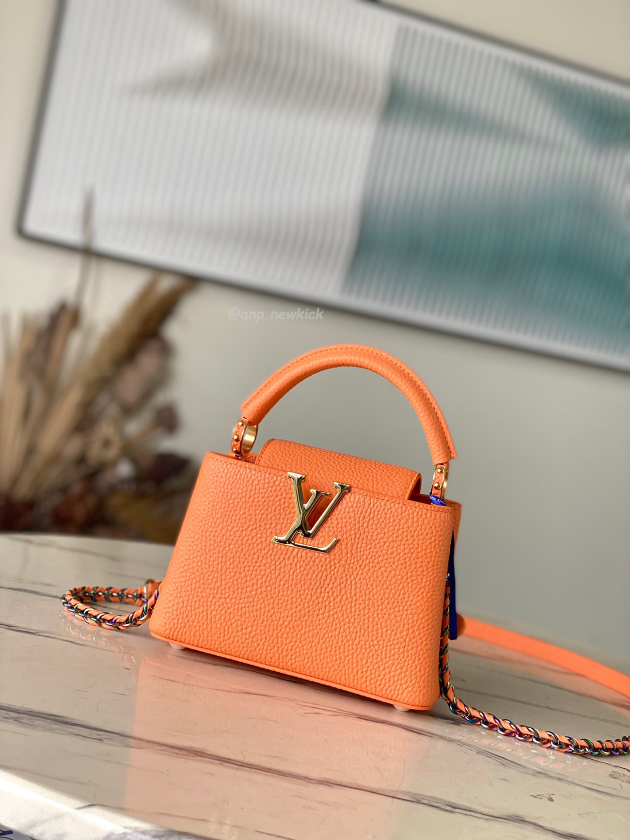 Louis Vuitton Capucines Mini M22606 (7) - www.kitistry.com Louis Vuitton Capucines Mini M22606 (7) - www.kitistry.com