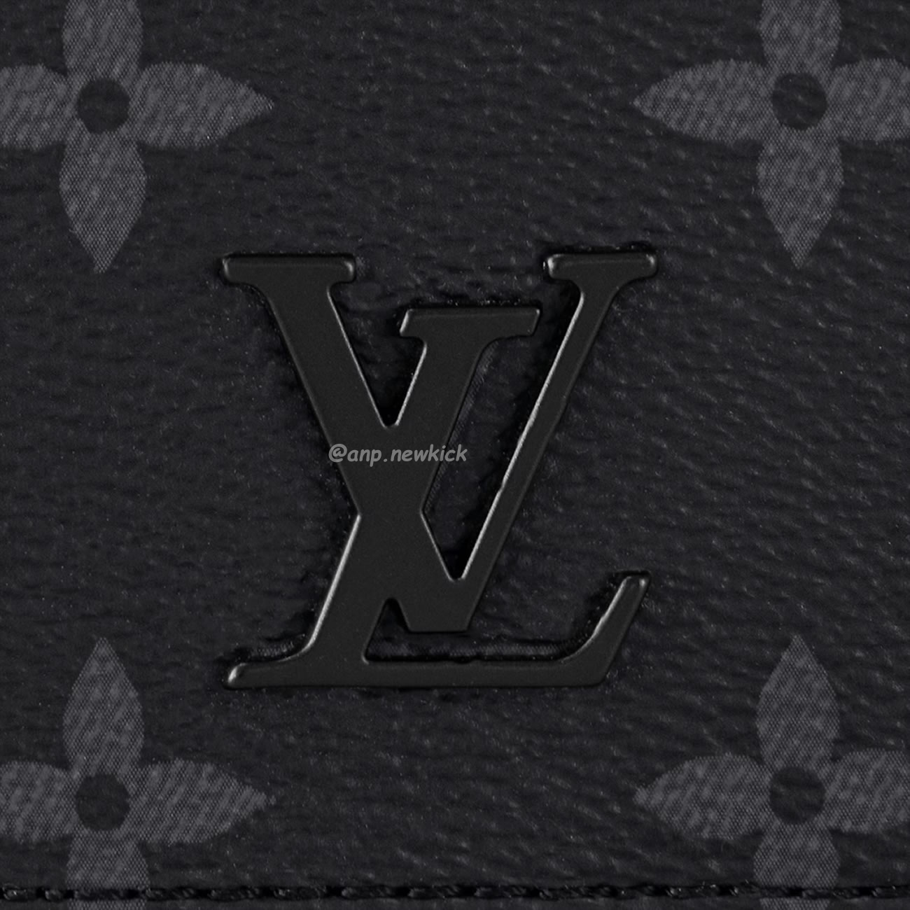 Louis Vuitton District Pm Monogram Eclipse M46255 (5) - www.kitistry.com Louis Vuitton District Pm Monogram Eclipse M46255 (5) - www.kitistry.com
