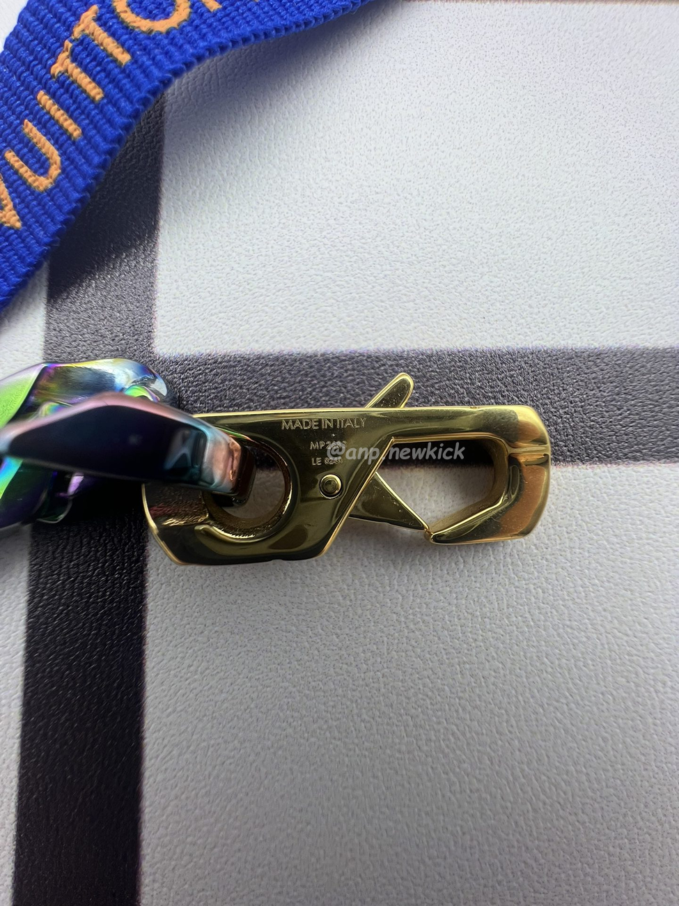 Louis Vuitton Chain Monogram Colors Black Gold Multicolor (3) - www.kitistry.com Louis Vuitton Chain Monogram Colors Black Gold Multicolor (3) - www.kitistry.com