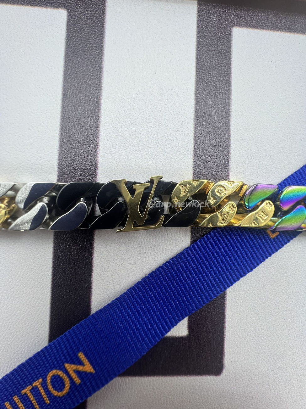 Louis Vuitton Chain Monogram Colors Black Gold Multicolor (4) - www.kitistry.com Louis Vuitton Chain Monogram Colors Black Gold Multicolor (4) - www.kitistry.com