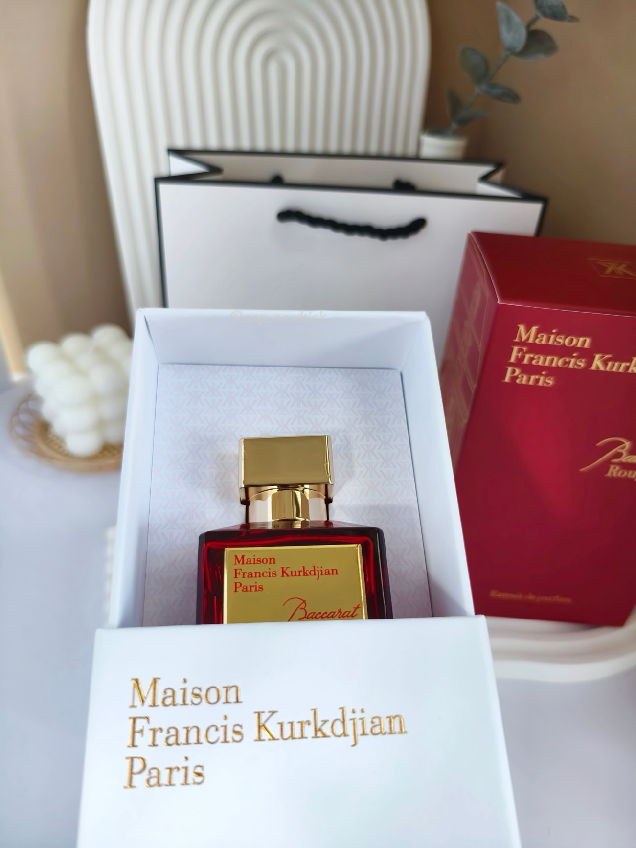Maison Francis Kurkdjian Baccarat Rouge 540 Extrait De Parfum – La Fée Beauty (8) - www.kitistry.com Maison Francis Kurkdjian Baccarat Rouge 540 Extrait De Parfum – La Fée Beauty (8) - www.kitistry.com