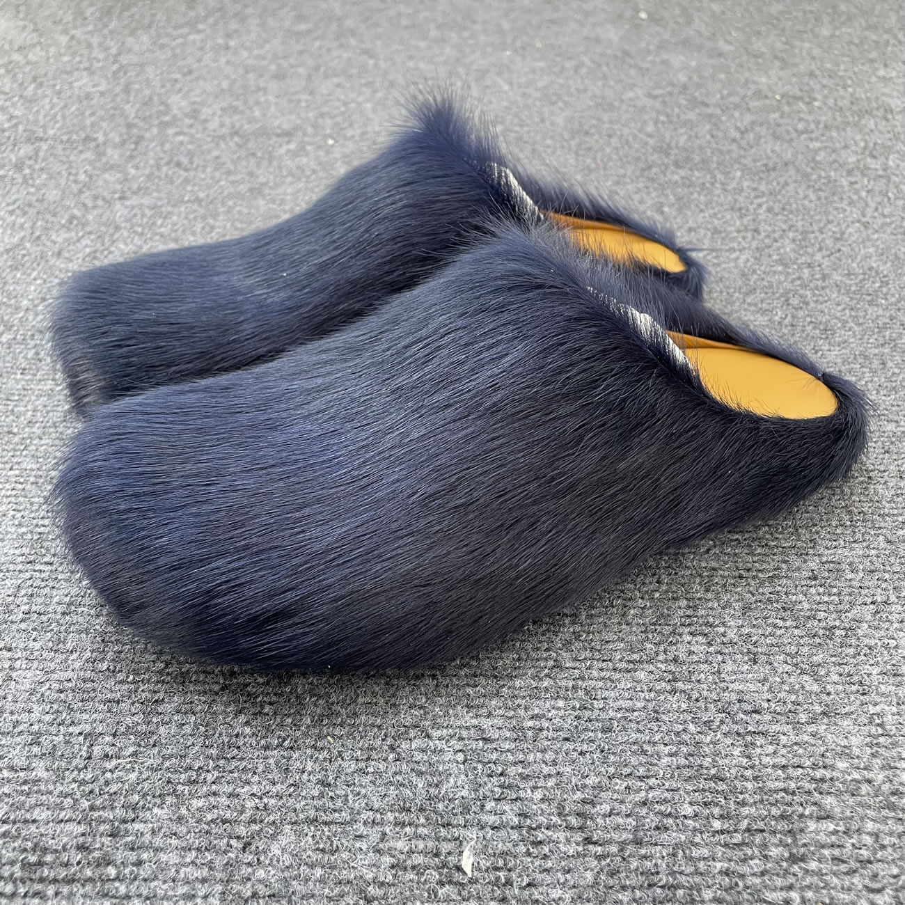 Marni Fussbet Sabot Calf Hair Slippers (7) - www.kitistry.com Marni Fussbet Sabot Calf Hair Slippers (7) - www.kitistry.com