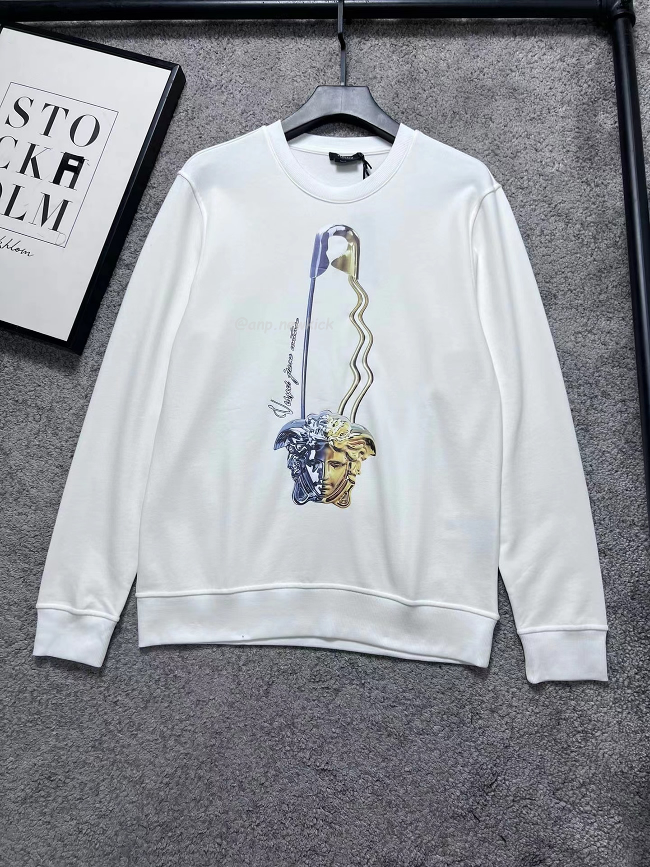 Versace Pattern Medusa Logo Printed Cotton T Shirt (11) - www.kitistry.com
