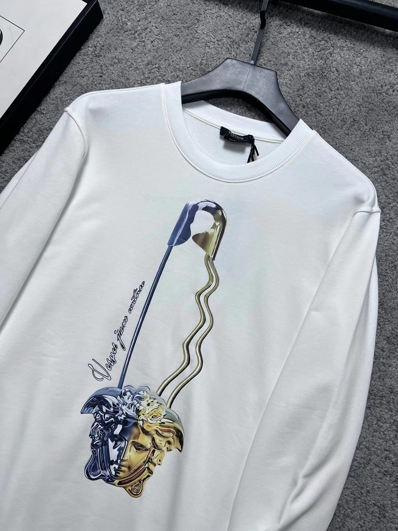 Versace Pattern Medusa Logo Printed Cotton T Shirt (14) - www.kitistry.com