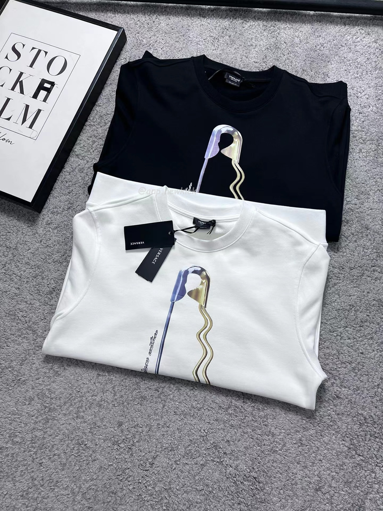 Versace Pattern Medusa Logo Printed Cotton T Shirt (18) - www.kitistry.com