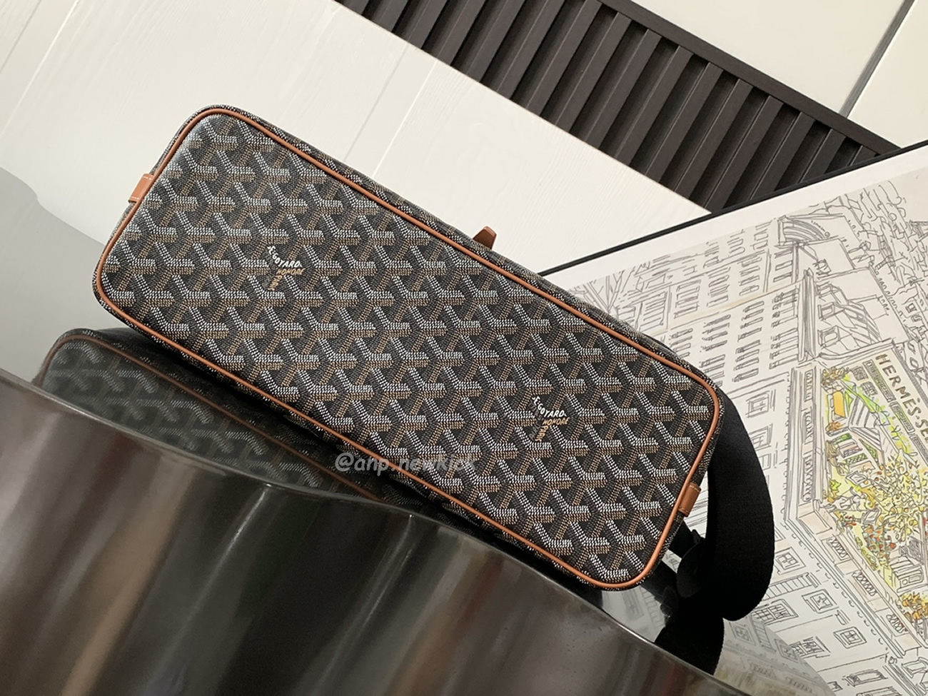 Goyard Capetien Medium Size Messenger Bag (15) - www.kitistry.com Goyard Capetien Medium Size Messenger Bag (15) - www.kitistry.com