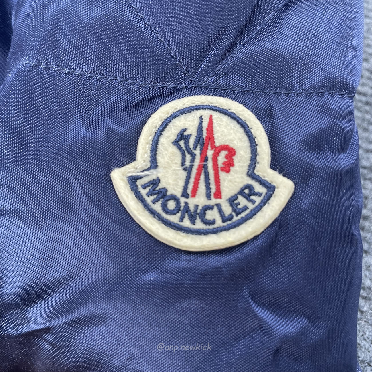 Moncler Dives Down Bomber Jacket (2) - www.kitistry.com Moncler Dives Down Bomber Jacket (2) - www.kitistry.com