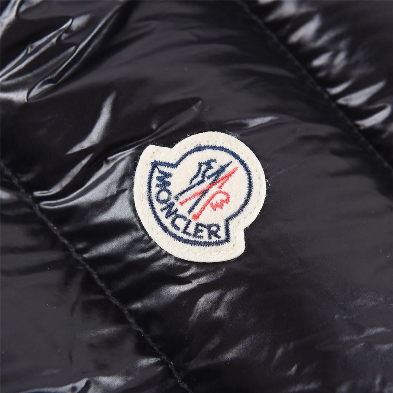 Moncler Tibb Down Gilet Black (3) - www.kitistry.com Moncler Tibb Down Gilet Black (3) - www.kitistry.com