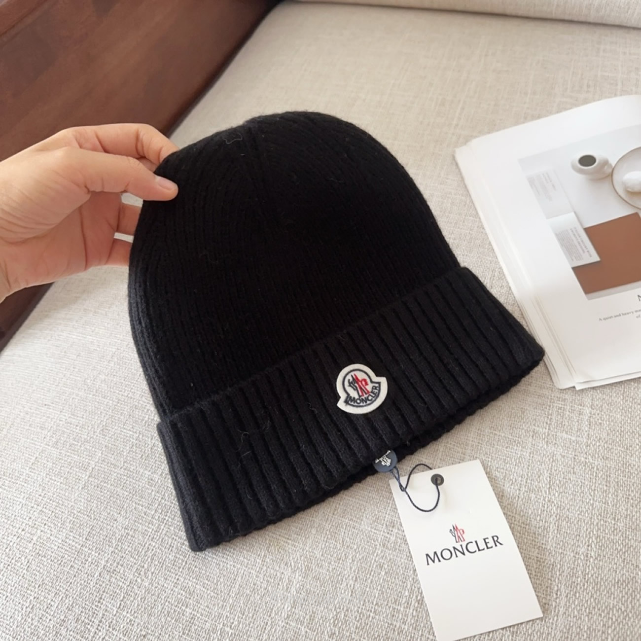 Moncler Logo Patch Beanie Black (3) - www.kitistry.com Moncler Logo Patch Beanie Black (3) - www.kitistry.com