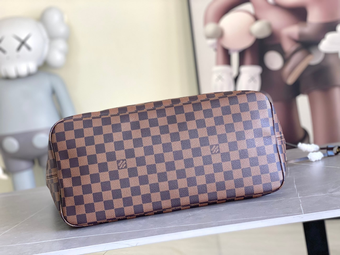 Louis Vuitton Neverfull Mm Damier Ebene Canvas With Cherry Lining N40599 (5) - www.kitistry.com Louis Vuitton Neverfull Mm Damier Ebene Canvas With Cherry Lining N40599 (5) - www.kitistry.com