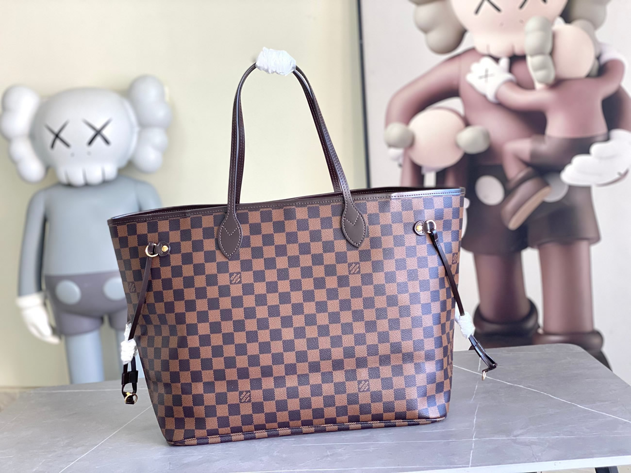 Louis Vuitton Neverfull Mm Damier Ebene Canvas With Cherry Lining N40599 (8) - www.kitistry.com Louis Vuitton Neverfull Mm Damier Ebene Canvas With Cherry Lining N40599 (8) - www.kitistry.com