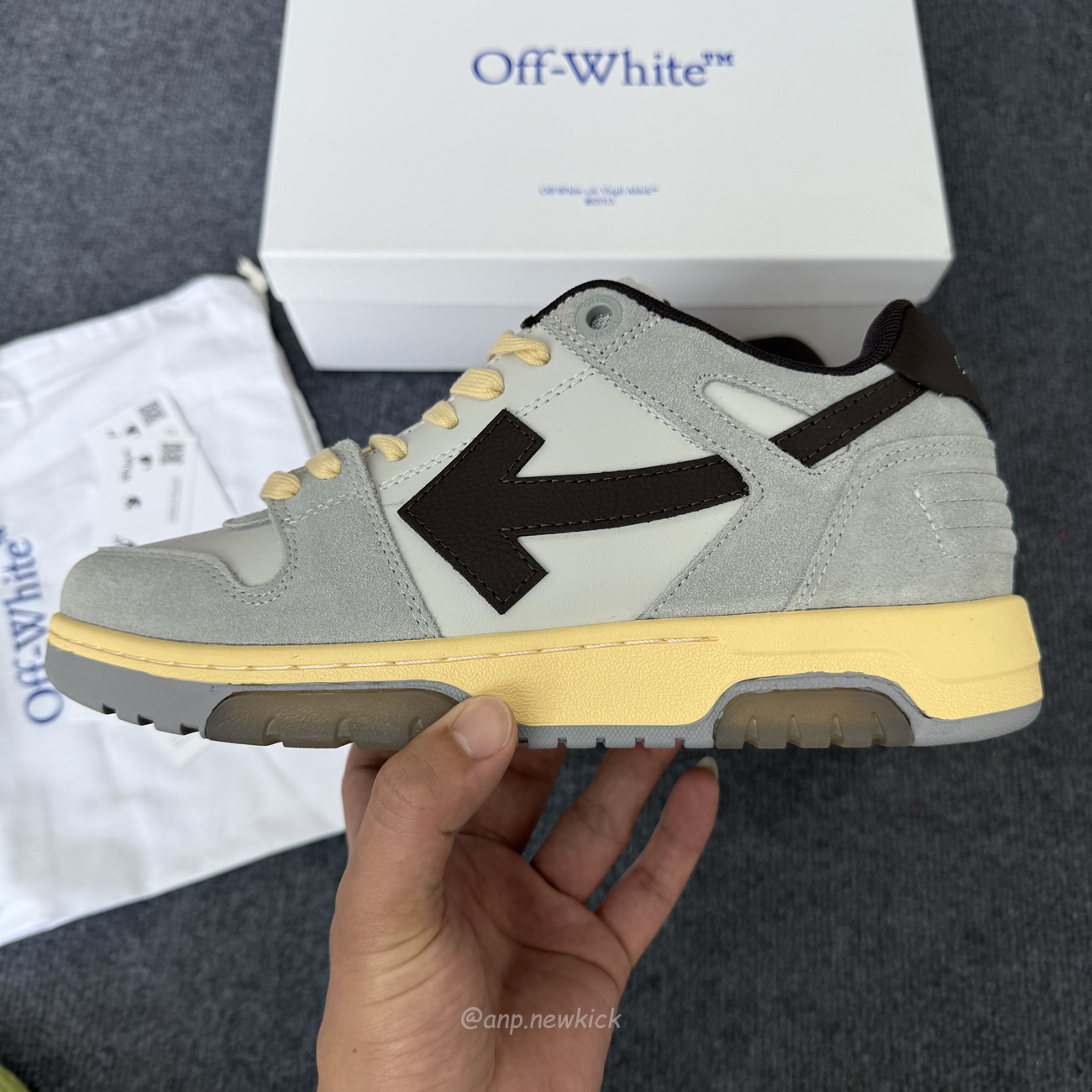 Off White Out Of Office Ooo Low Tops Light Grey Anthracite Omia189s24lea0110511 (4) - www.kitistry.com Off White Out Of Office Ooo Low Tops Light Grey Anthracite Omia189s24lea0110511 (4) - www.kitistry.com