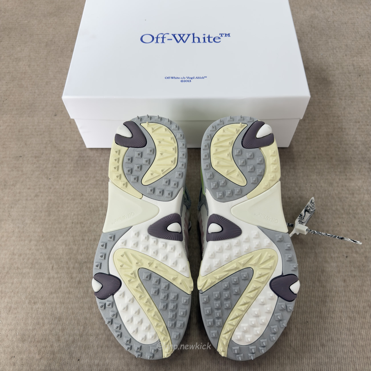 Off White Odsy 2000 Green Arrow Omia190r21fab0010155 (6) - www.kitistry.com Off White Odsy 2000 Green Arrow Omia190r21fab0010155 (6) - www.kitistry.com