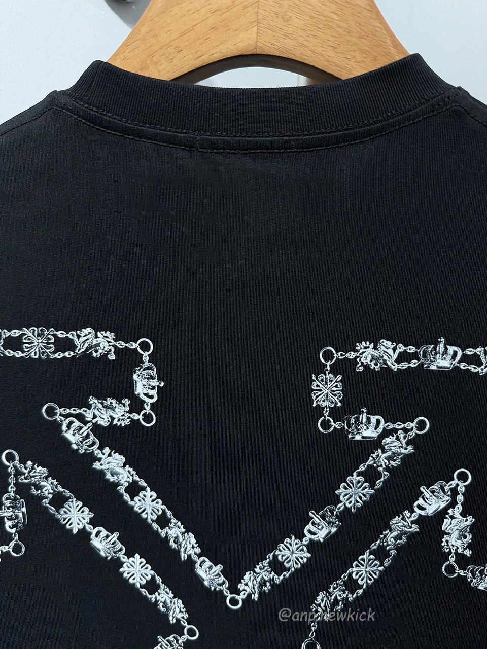Off White Script Arrow Embroidered Black T Shirt (6) - www.kitistry.com Off White Script Arrow Embroidered Black T Shirt (6) - www.kitistry.com