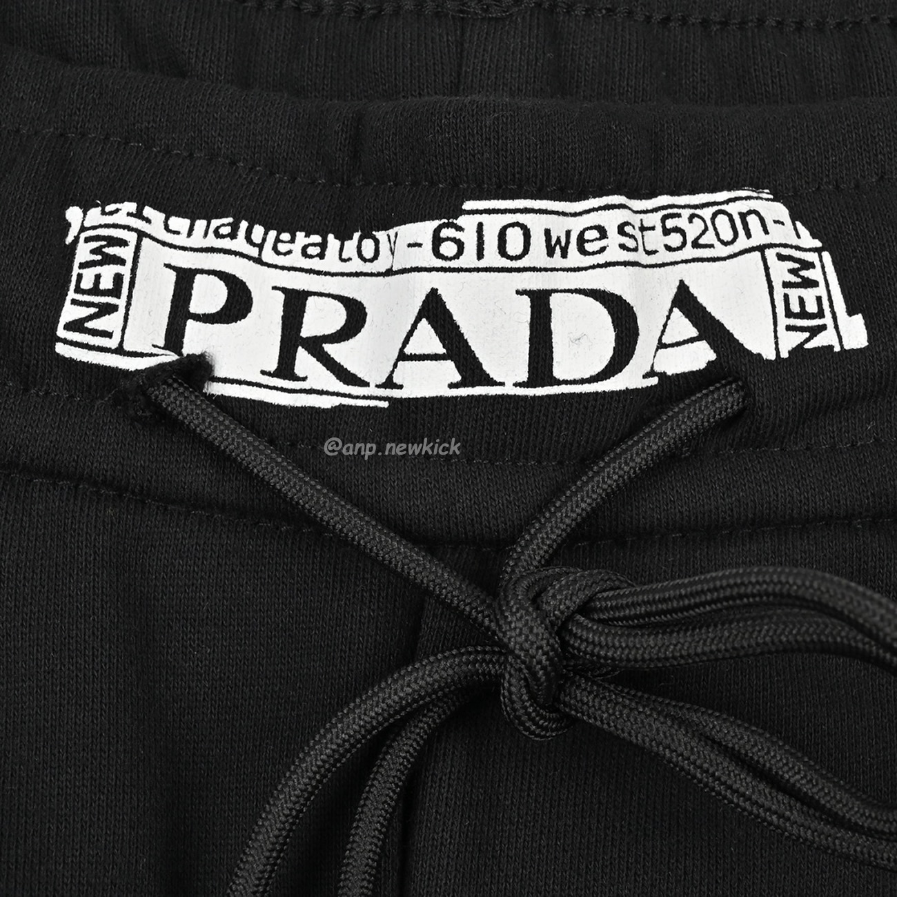 Prada Triangle Letter Logo Printed Shorts (5) - www.kitistry.com Prada Triangle Letter Logo Printed Shorts (5) - www.kitistry.com