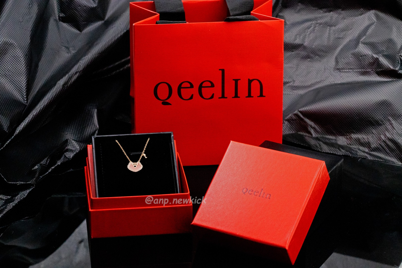 Qeelin Pendant (11) - www.kitistry.com Qeelin Pendant (11) - www.kitistry.com