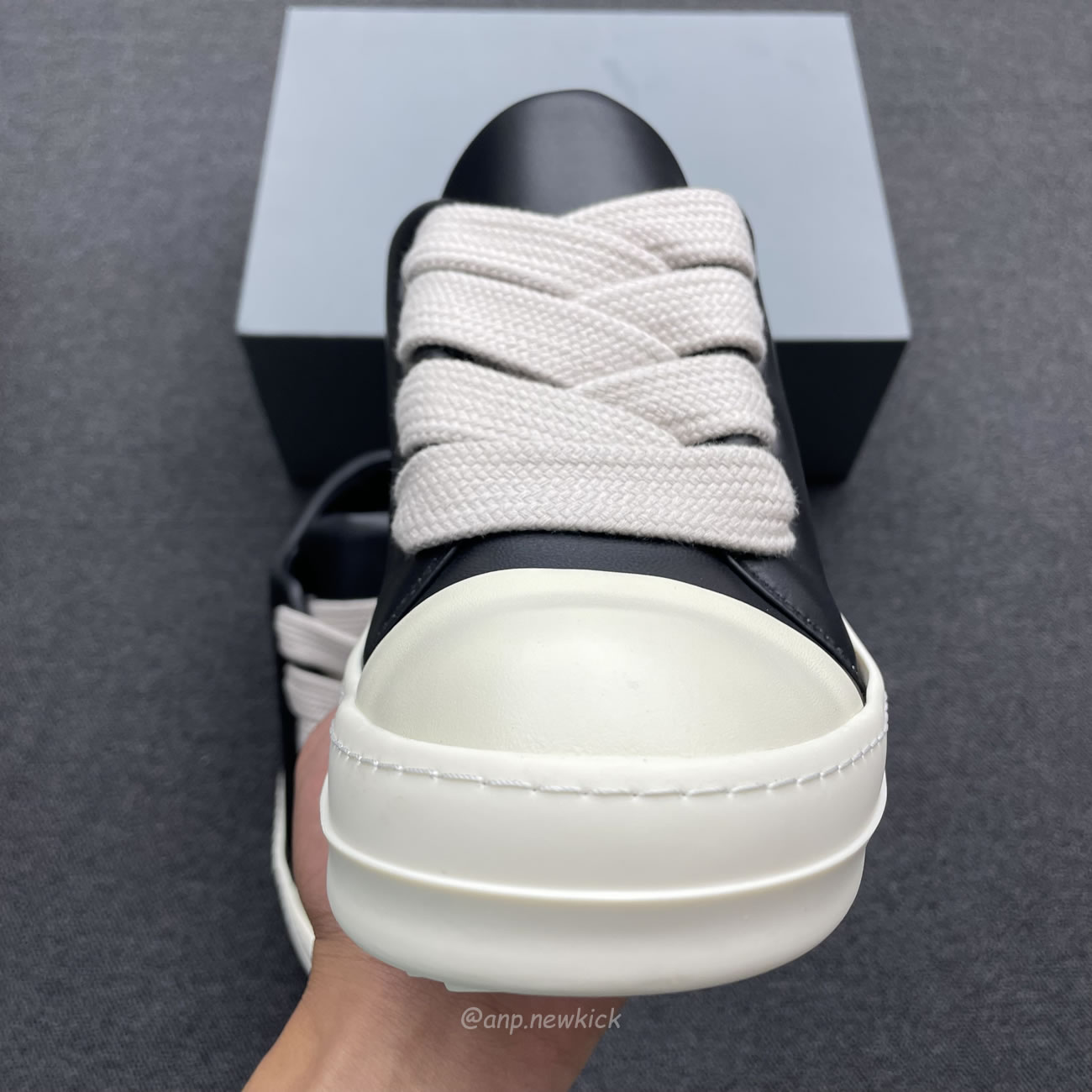 Rick Owens Jumbo Lace Padded Sneaks Low Black Acid Milk Ru02c7893 (9) - www.kitistry.com Rick Owens Jumbo Lace Padded Sneaks Low Black Acid Milk Ru02c7893 (9) - www.kitistry.com