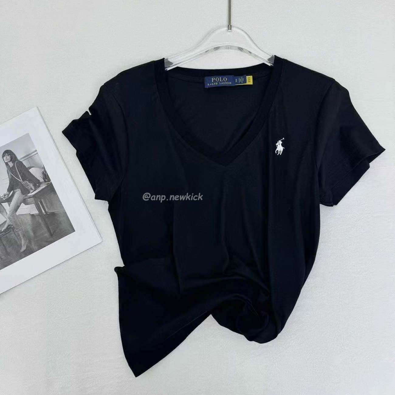 Ralph Lauren Classic Pony Womens V Neck Short Sleeved T Shirt (9) - www.kitistry.com Ralph Lauren Classic Pony Womens V Neck Short Sleeved T Shirt (9) - www.kitistry.com