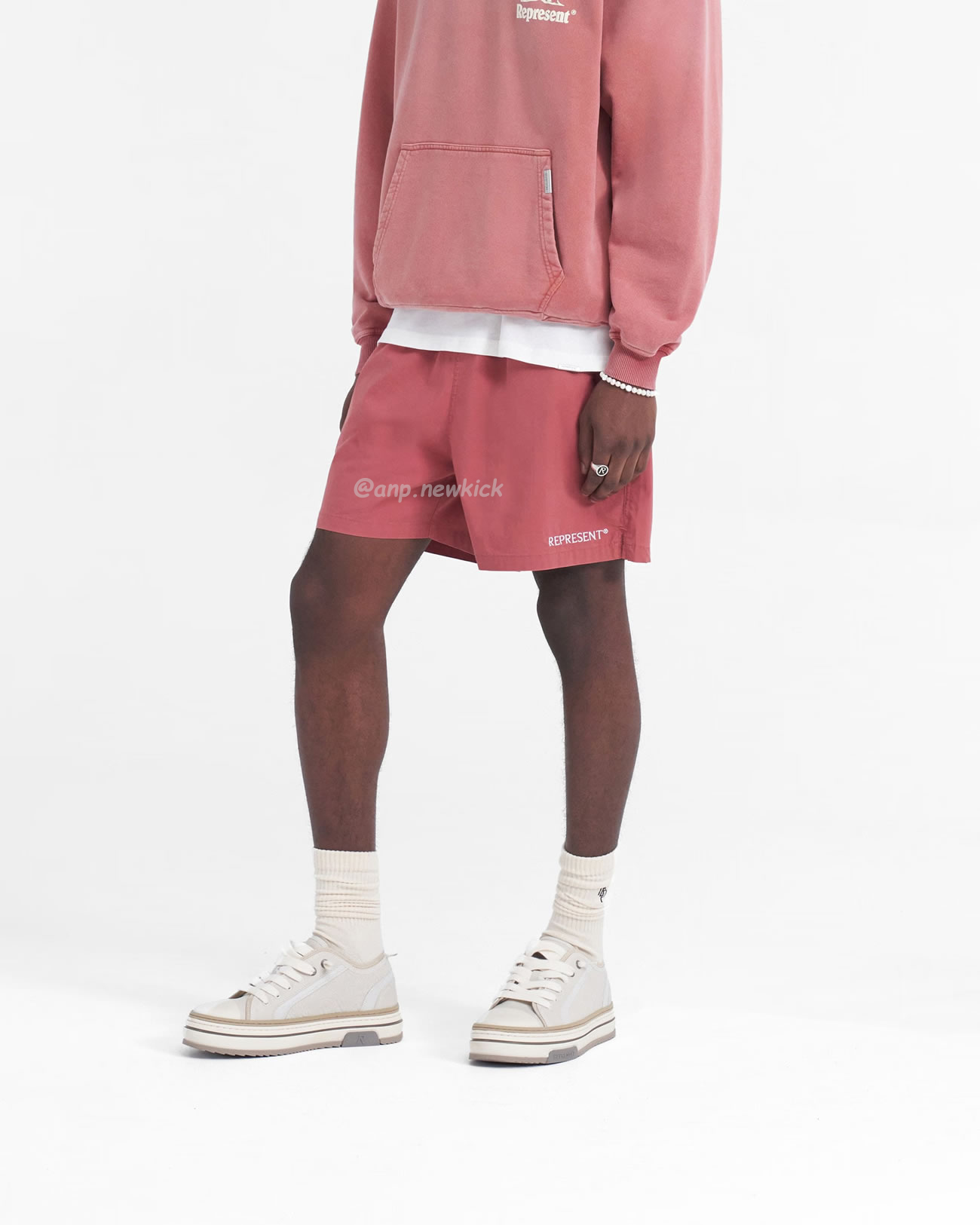 Represent Logo Embroidered Bermuda Shorts (2) - www.kitistry.com Represent Logo Embroidered Bermuda Shorts (2) - www.kitistry.com