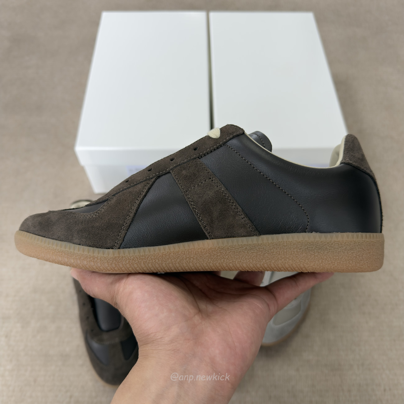 Maison Margiela Replica Ghost Grey Dark Brown S57ws0236 P1895 T8147 (5) - www.kitistry.com Maison Margiela Replica Ghost Grey Dark Brown S57ws0236 P1895 T8147 (5) - www.kitistry.com