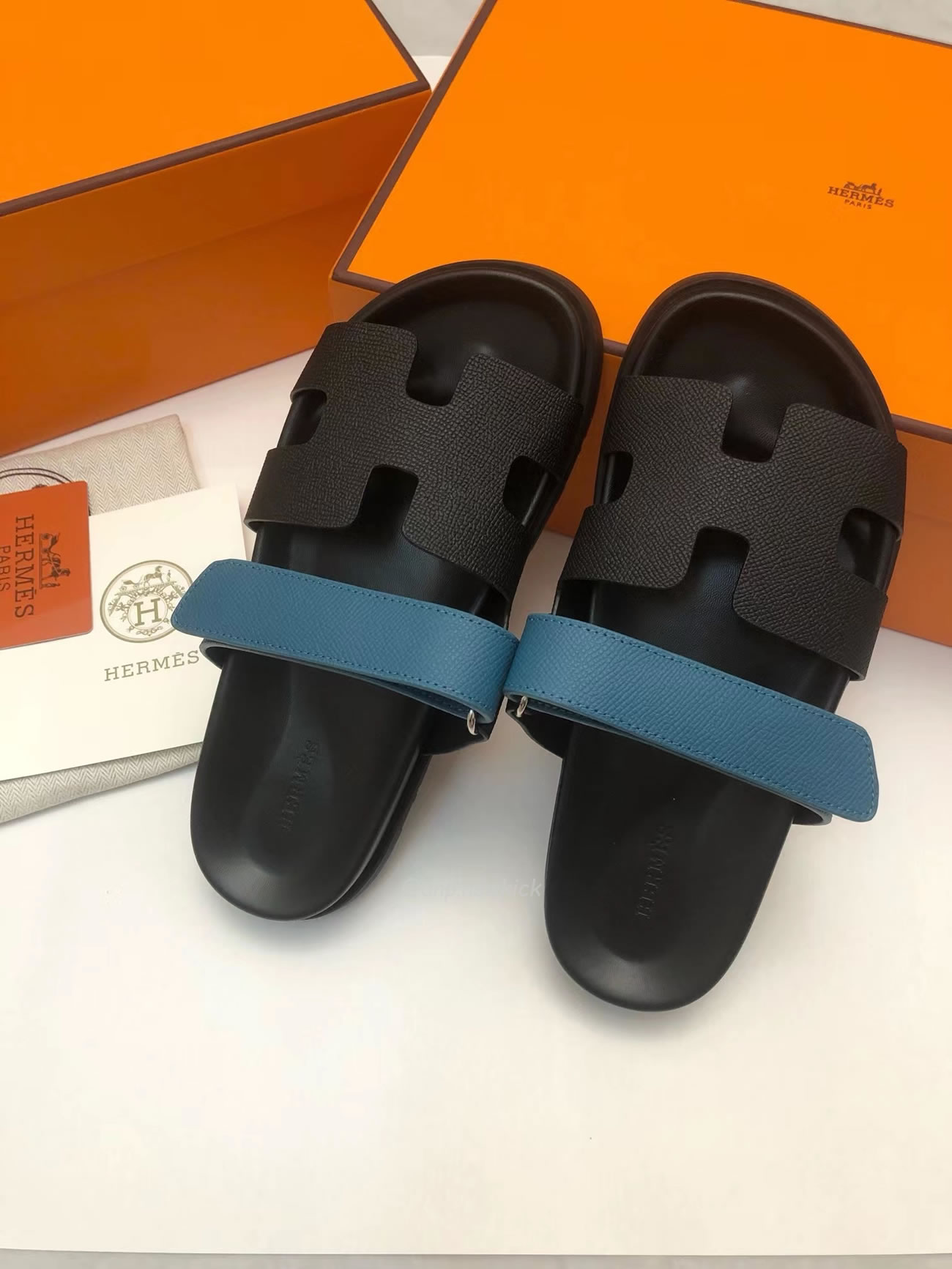 Hermes Chypre Sandal Noir Bleu Celeste (3) - www.kitistry.com Hermes Chypre Sandal Noir Bleu Celeste (3) - www.kitistry.com