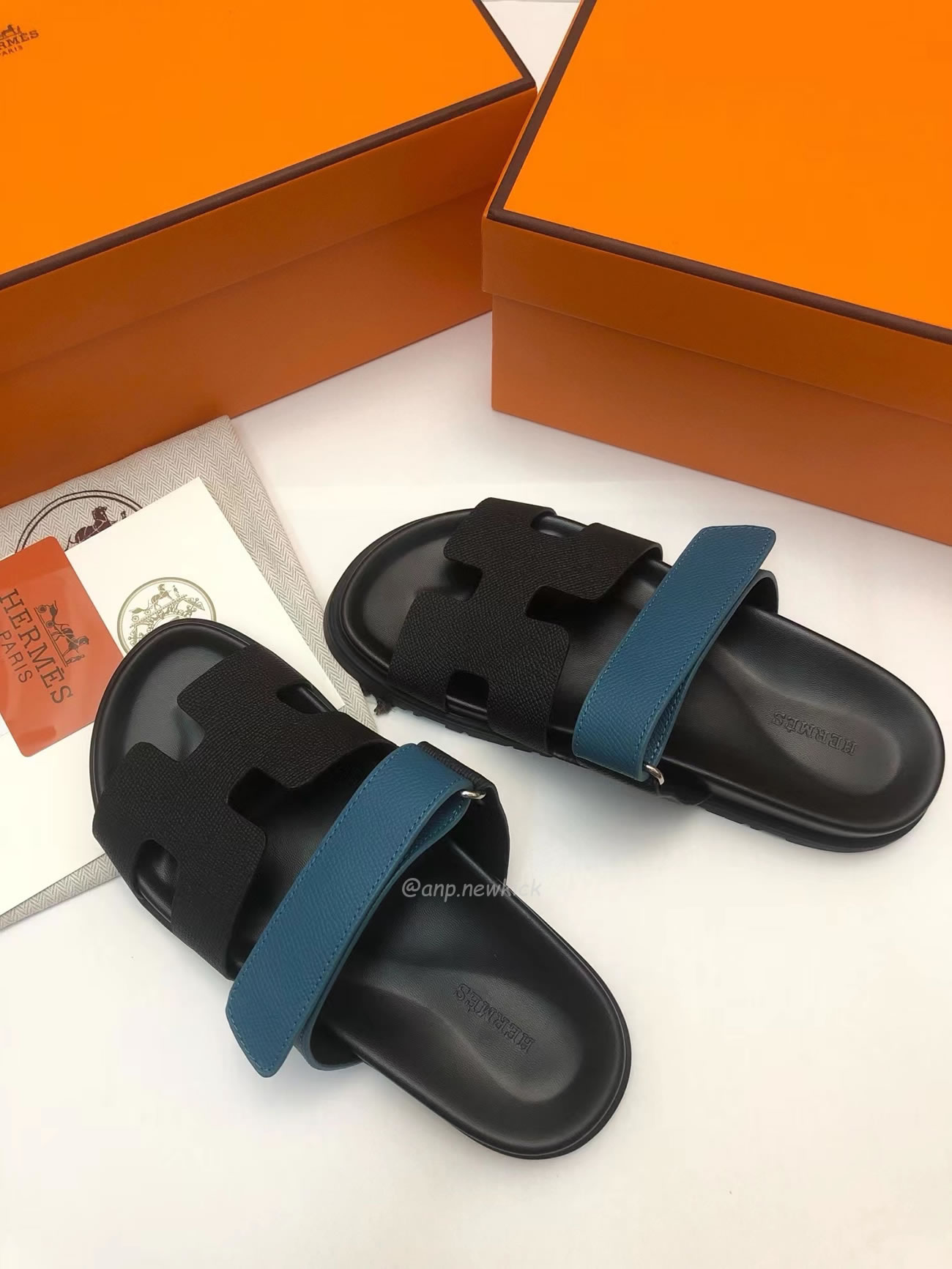 Hermes Chypre Sandal Noir Bleu Celeste (8) - www.kitistry.com Hermes Chypre Sandal Noir Bleu Celeste (8) - www.kitistry.com