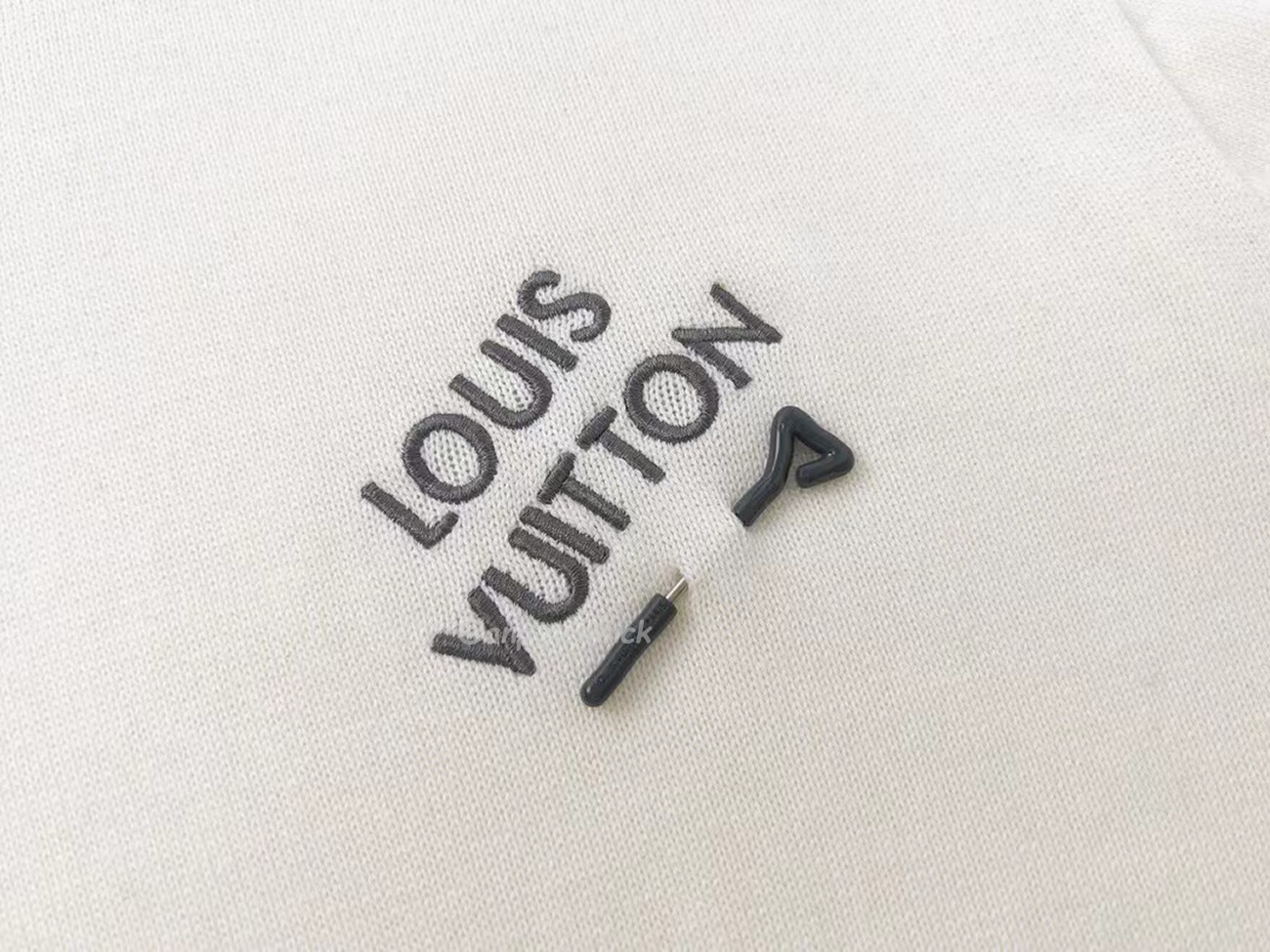 Louis Vuitton Signature Short Sleeved T Shirt (4) - www.kitistry.com Louis Vuitton Signature Short Sleeved T Shirt (4) - www.kitistry.com