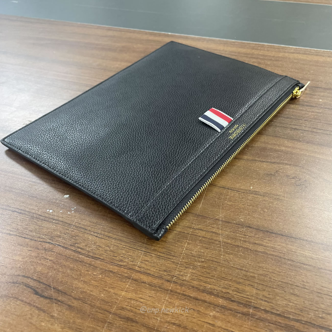 Thom Browne Logo Stamp Leather Document Holder (5) - www.kitistry.com Thom Browne Logo Stamp Leather Document Holder (5) - www.kitistry.com