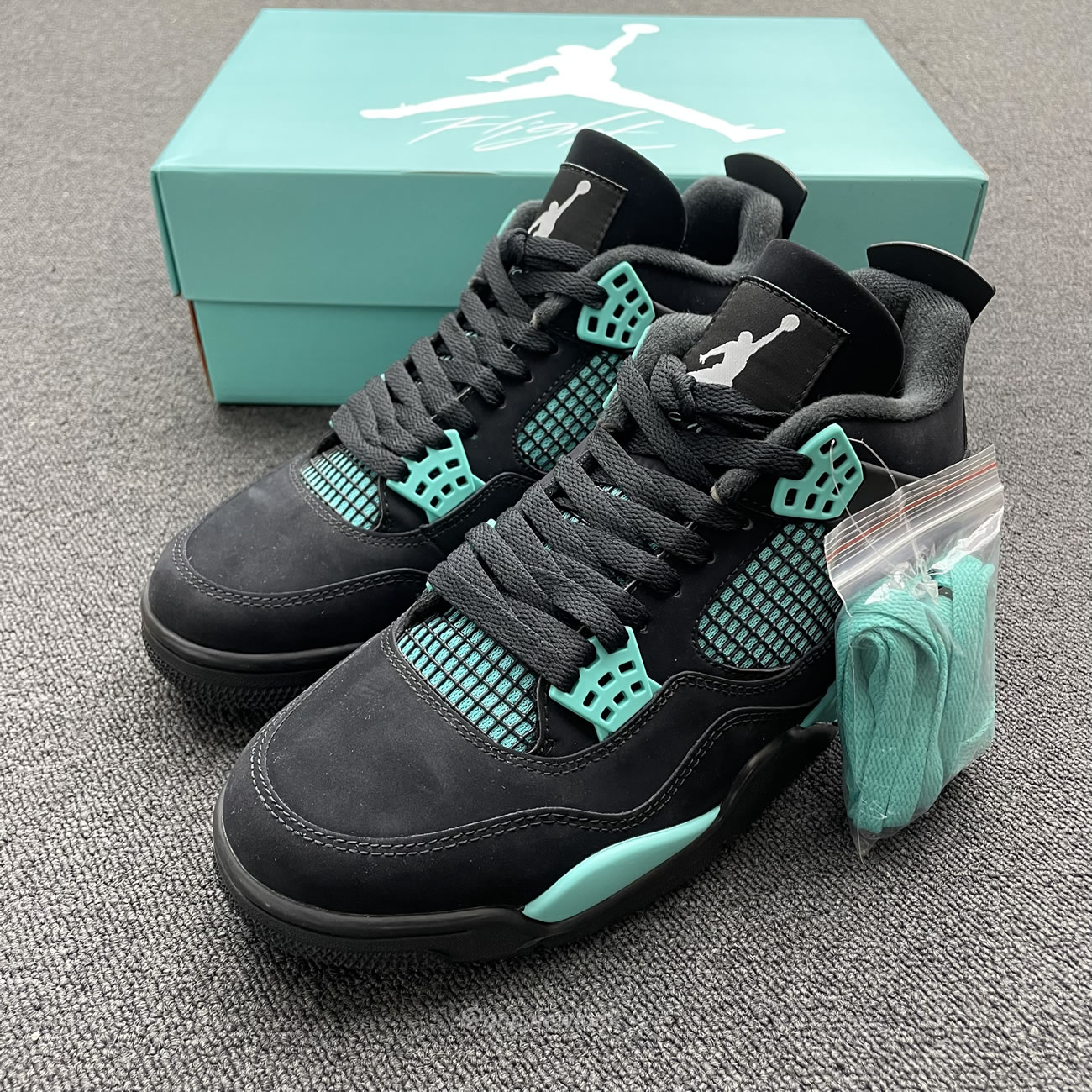 Air Jordan 4 Retro Tiffany Black Green (10) - www.kitistry.com Air Jordan 4 Retro Tiffany Black Green (10) - www.kitistry.com