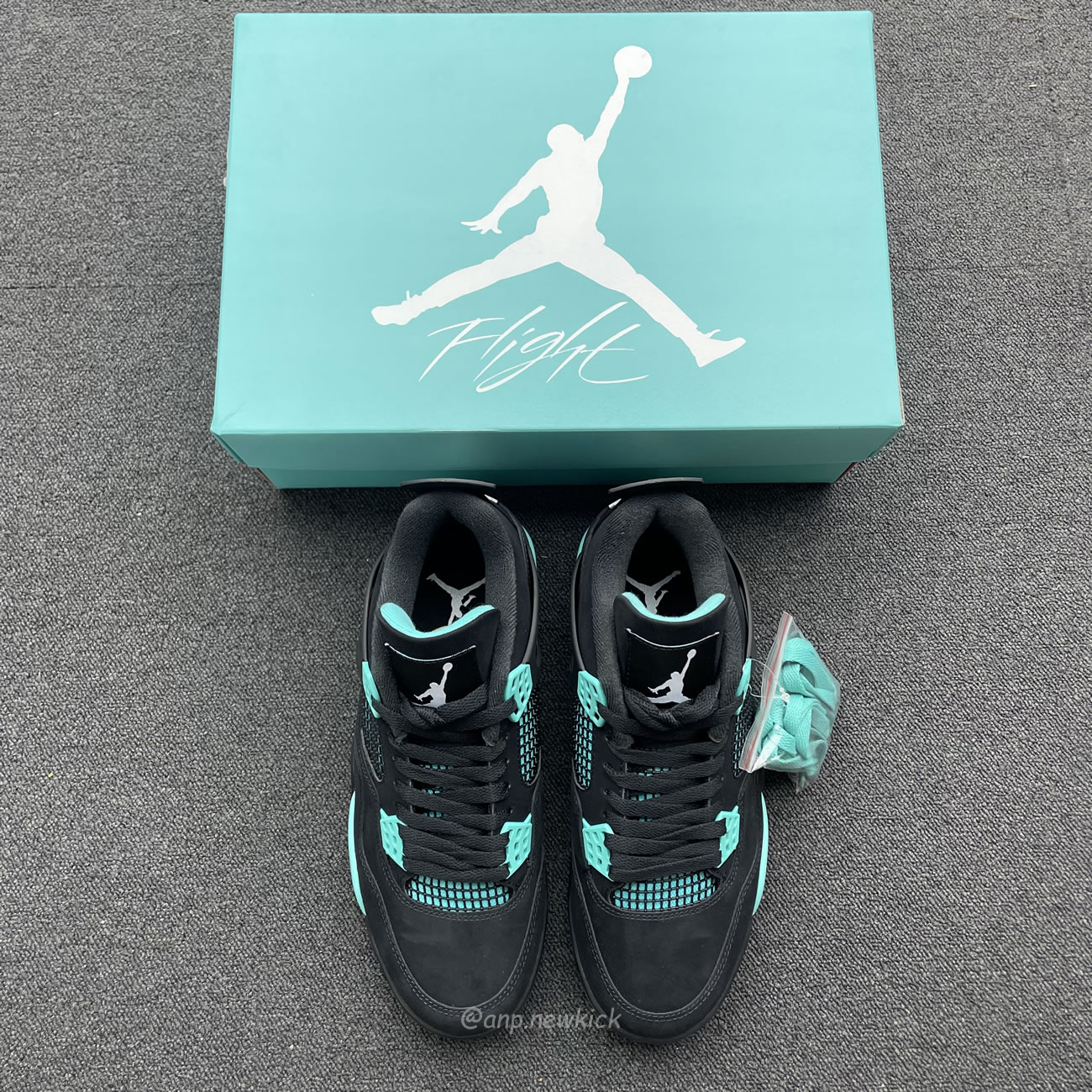 Air Jordan 4 Retro Tiffany Black Green (4) - www.kitistry.com Air Jordan 4 Retro Tiffany Black Green (4) - www.kitistry.com