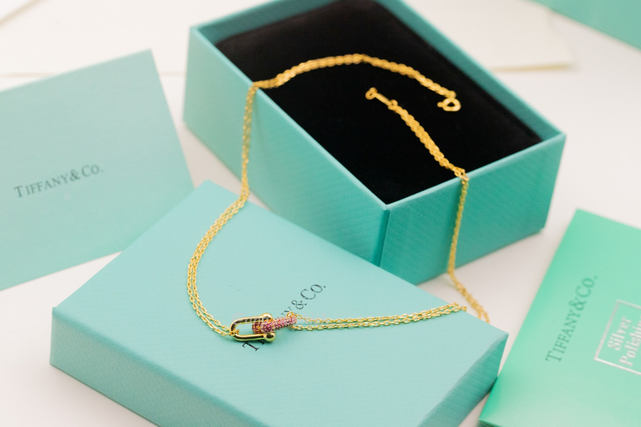 Tiffany Sterling Floating Heart Pendant Necklace (16) - www.kitistry.com Tiffany Sterling Floating Heart Pendant Necklace (16) - www.kitistry.com
