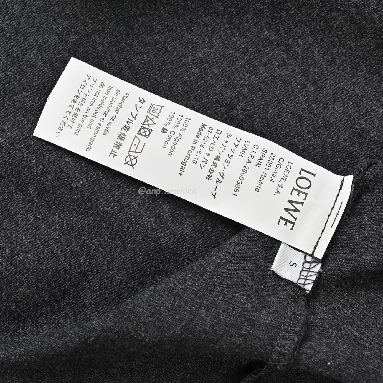 Loewe 24ss Two Tone Embroidered Logo Dark Gray Short Sleeved T Shirt (3) - www.kitistry.com Loewe 24ss Two Tone Embroidered Logo Dark Gray Short Sleeved T Shirt (3) - www.kitistry.com