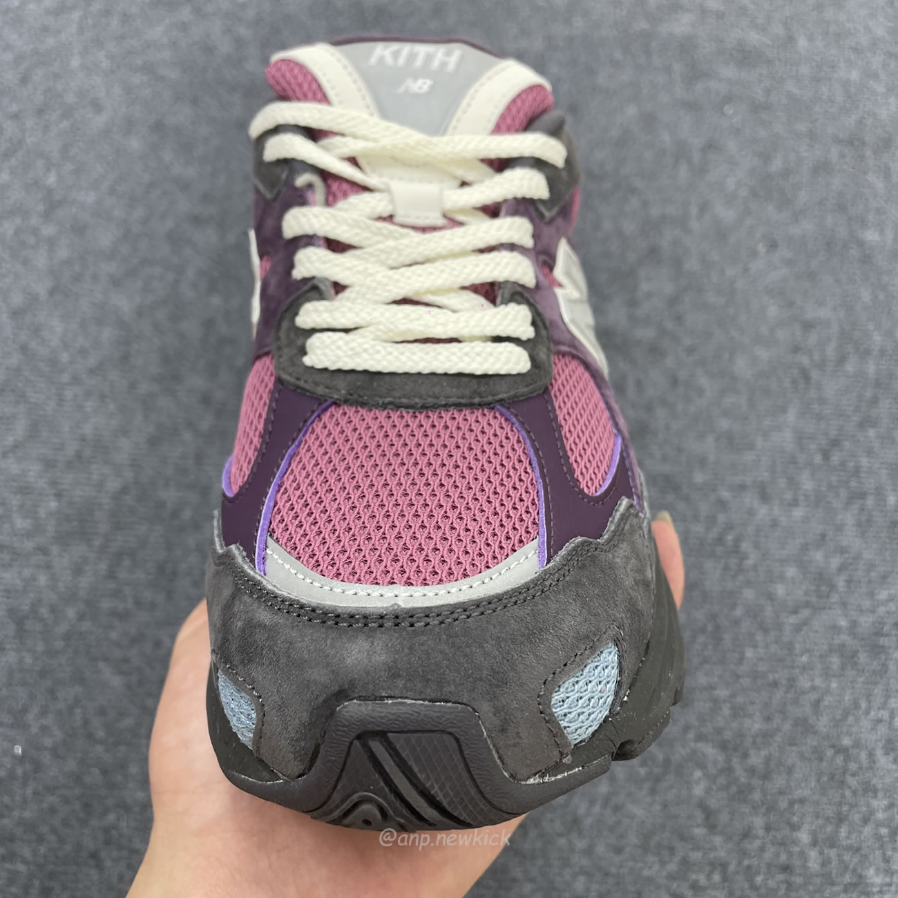 New Balance 2010 Kith Purple Black U2010ktcanb (4) - www.kitistry.com New Balance 2010 Kith Purple Black U2010ktcanb (4) - www.kitistry.com
