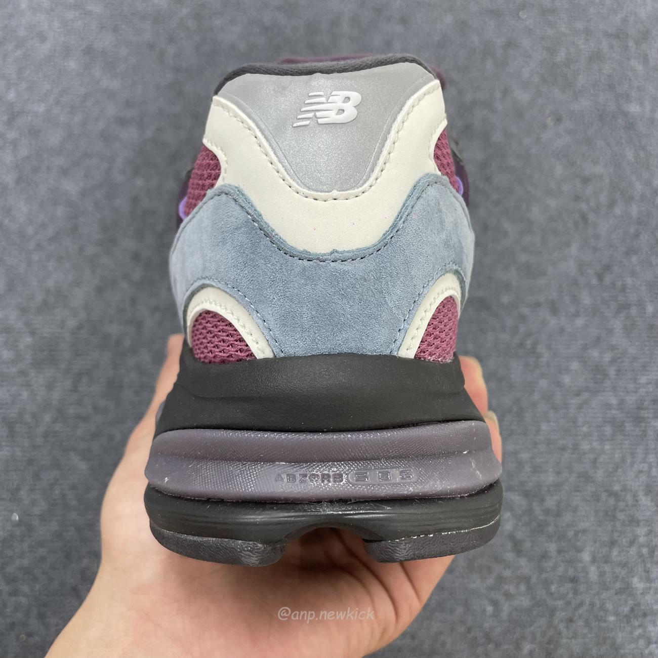 New Balance 2010 Kith Purple Black U2010ktcanb (6) - www.kitistry.com New Balance 2010 Kith Purple Black U2010ktcanb (6) - www.kitistry.com