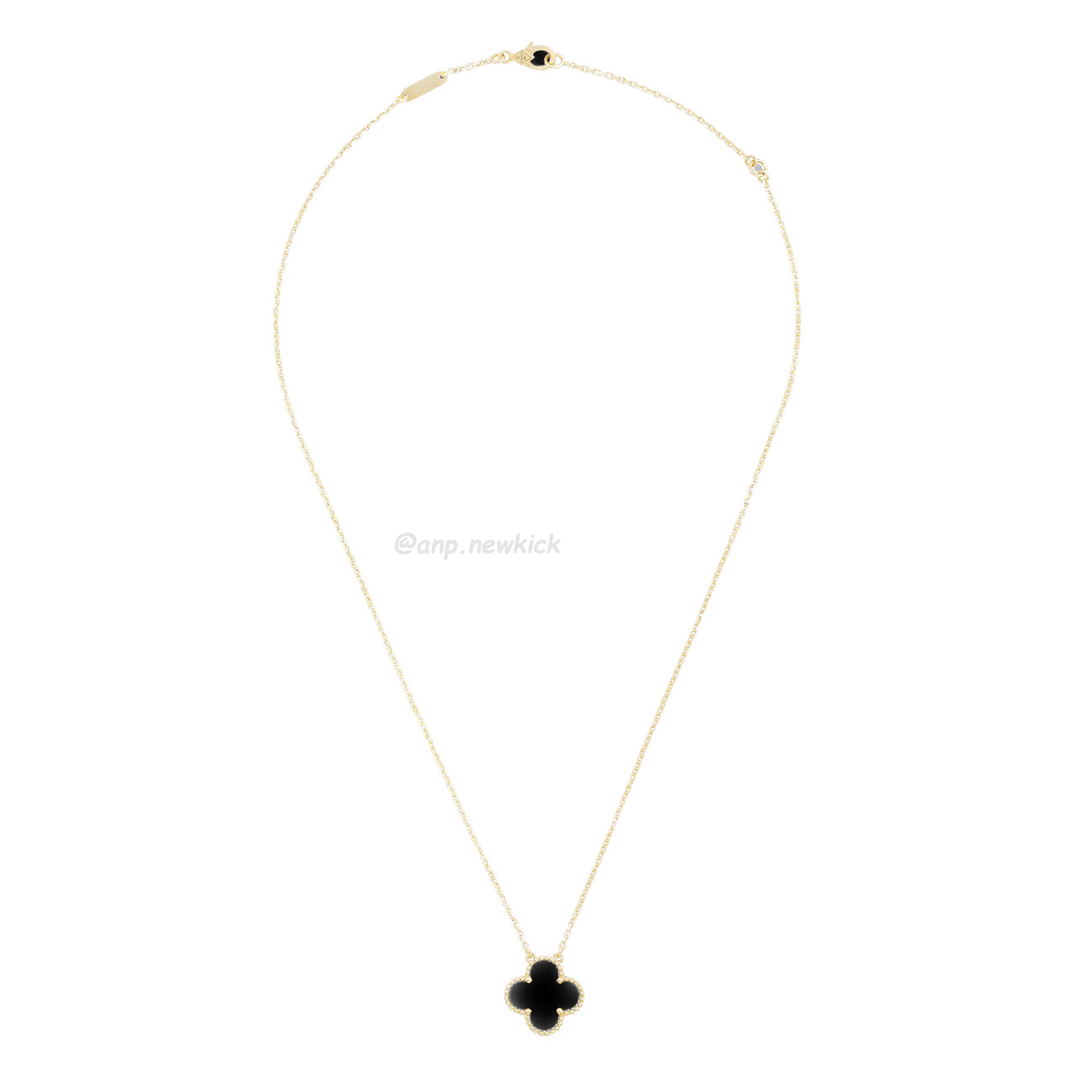 Van Cleef Arpels Vintage Alhambra Pendant (3) - www.kitistry.com Van Cleef Arpels Vintage Alhambra Pendant (3) - www.kitistry.com
