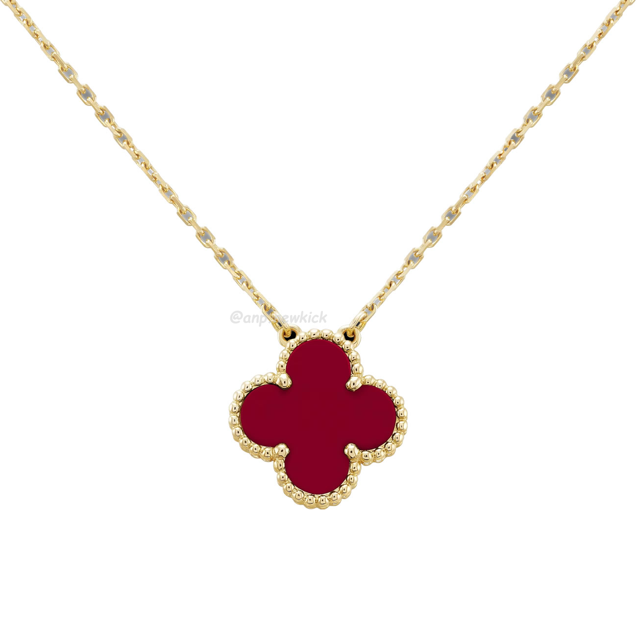 Van Cleef Arpels Vintage Alhambra Pendant (4) - www.kitistry.com Van Cleef Arpels Vintage Alhambra Pendant (4) - www.kitistry.com