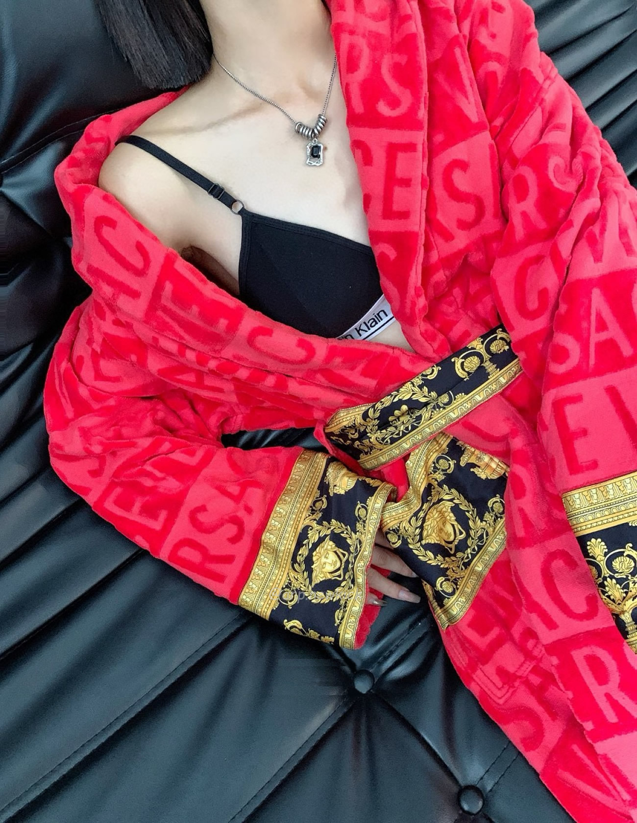 Versace Baroque Logo Jacquard Cotton Bathrobe (13) - www.kitistry.com Versace Baroque Logo Jacquard Cotton Bathrobe (13) - www.kitistry.com