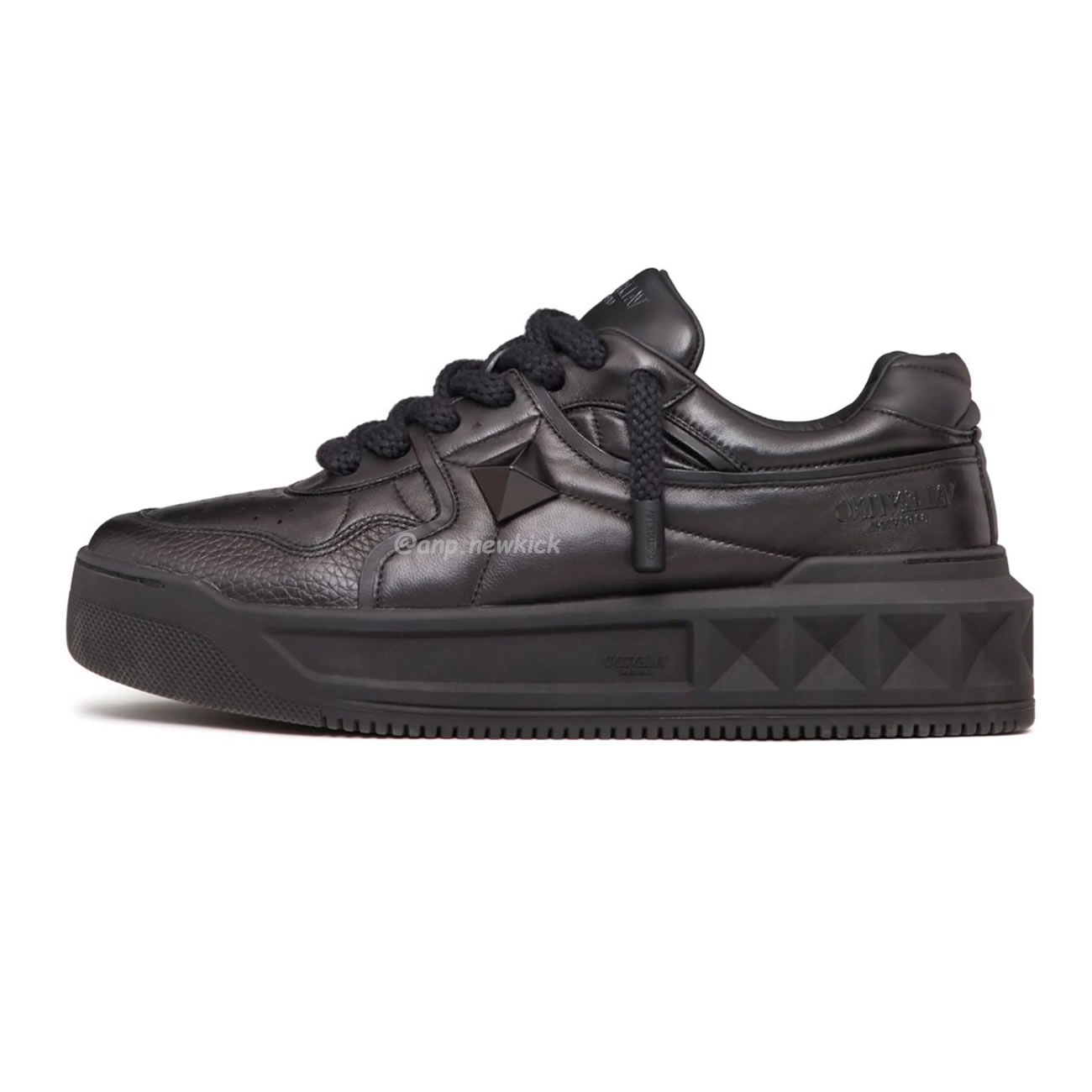 Valentino Garavani One Stud Mens Sneakers (1) - www.kitistry.com Valentino Garavani One Stud Mens Sneakers (1) - www.kitistry.com