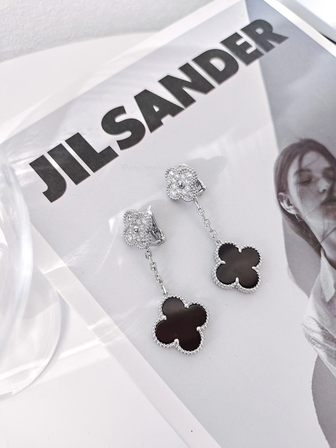 Van Cleef Arpels Magic Alhambra Earrings 2 Motifs 18k White Gold (3) - www.kitistry.com Van Cleef Arpels Magic Alhambra Earrings 2 Motifs 18k White Gold (3) - www.kitistry.com