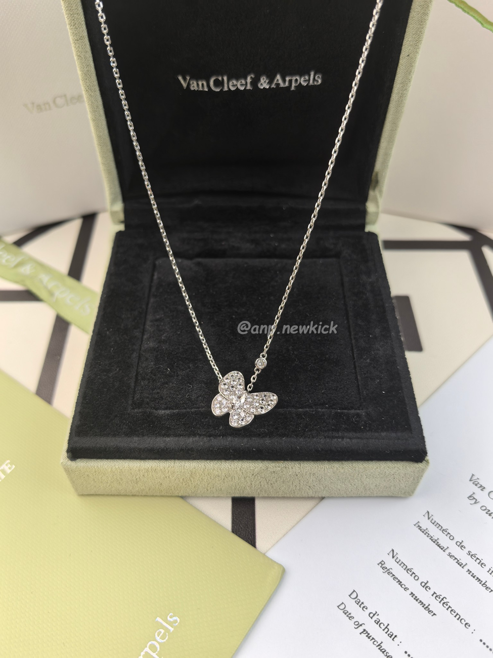 Van Cleef Arpels Full Diamond Clover Necklace (11) - www.kitistry.com Van Cleef Arpels Full Diamond Clover Necklace (11) - www.kitistry.com