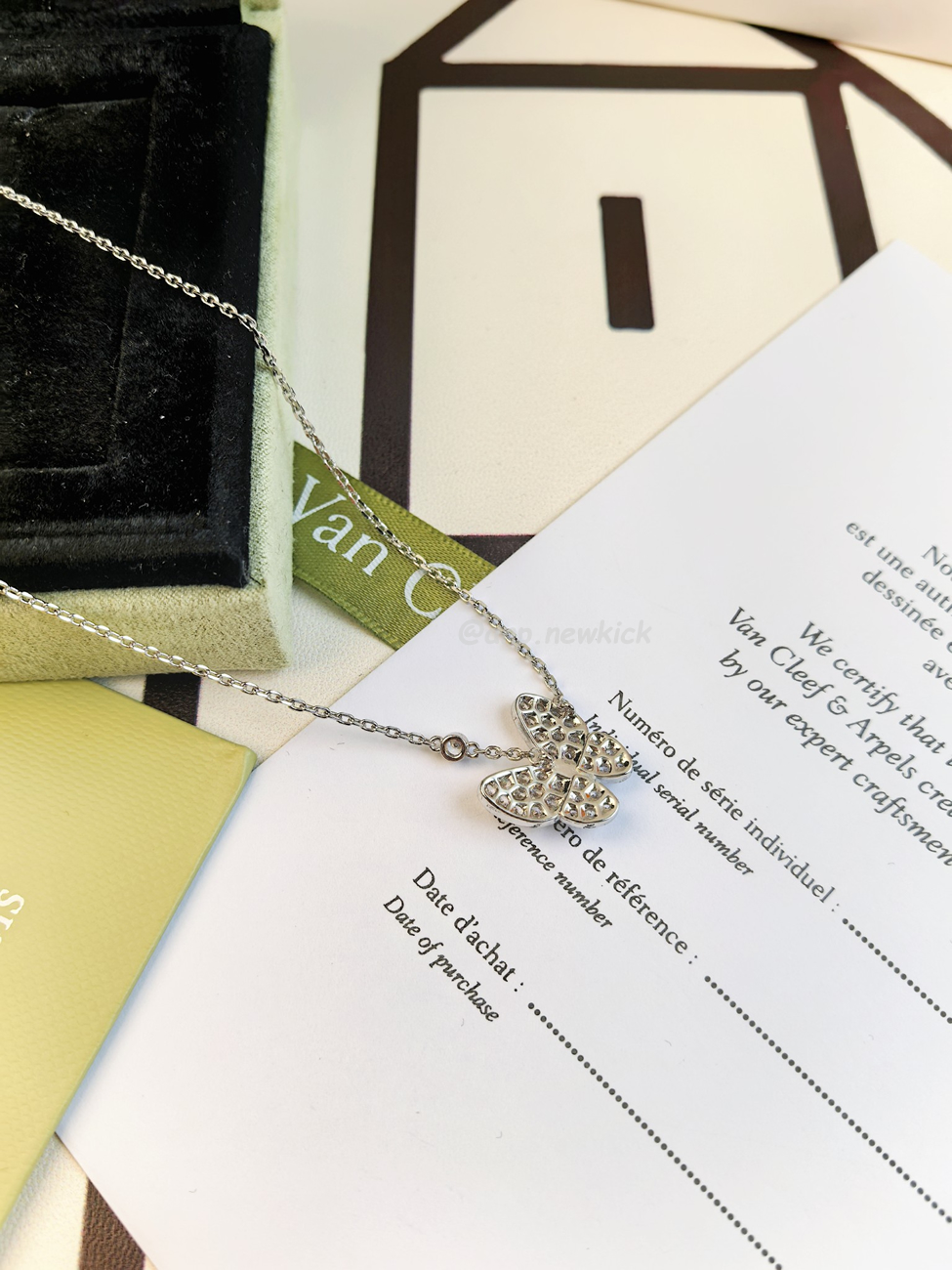 Van Cleef Arpels Full Diamond Clover Necklace (9) - www.kitistry.com Van Cleef Arpels Full Diamond Clover Necklace (9) - www.kitistry.com