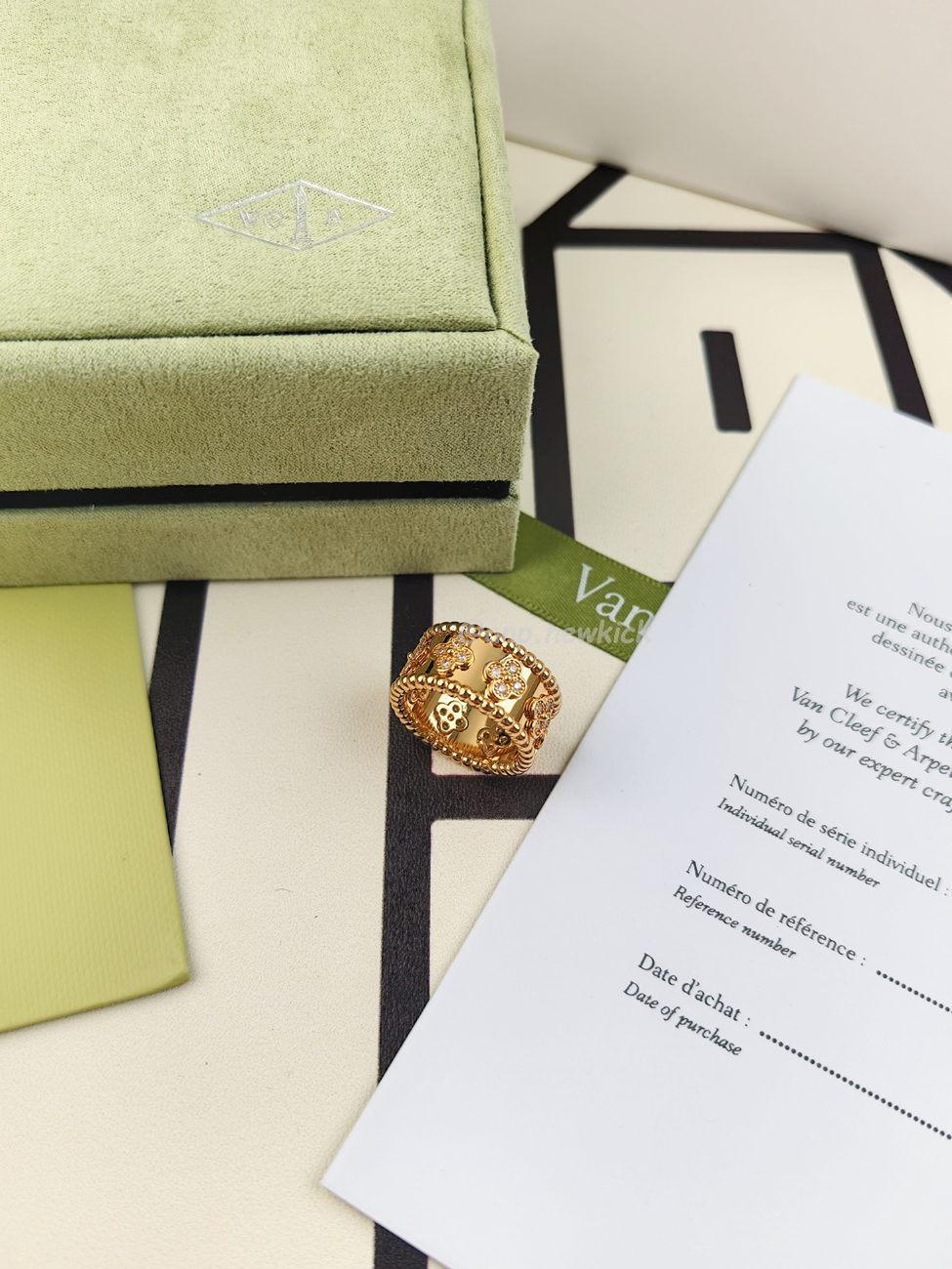 Van Cleef Arpels Full Diamond Ring (8) - www.kitistry.com Van Cleef Arpels Full Diamond Ring (8) - www.kitistry.com
