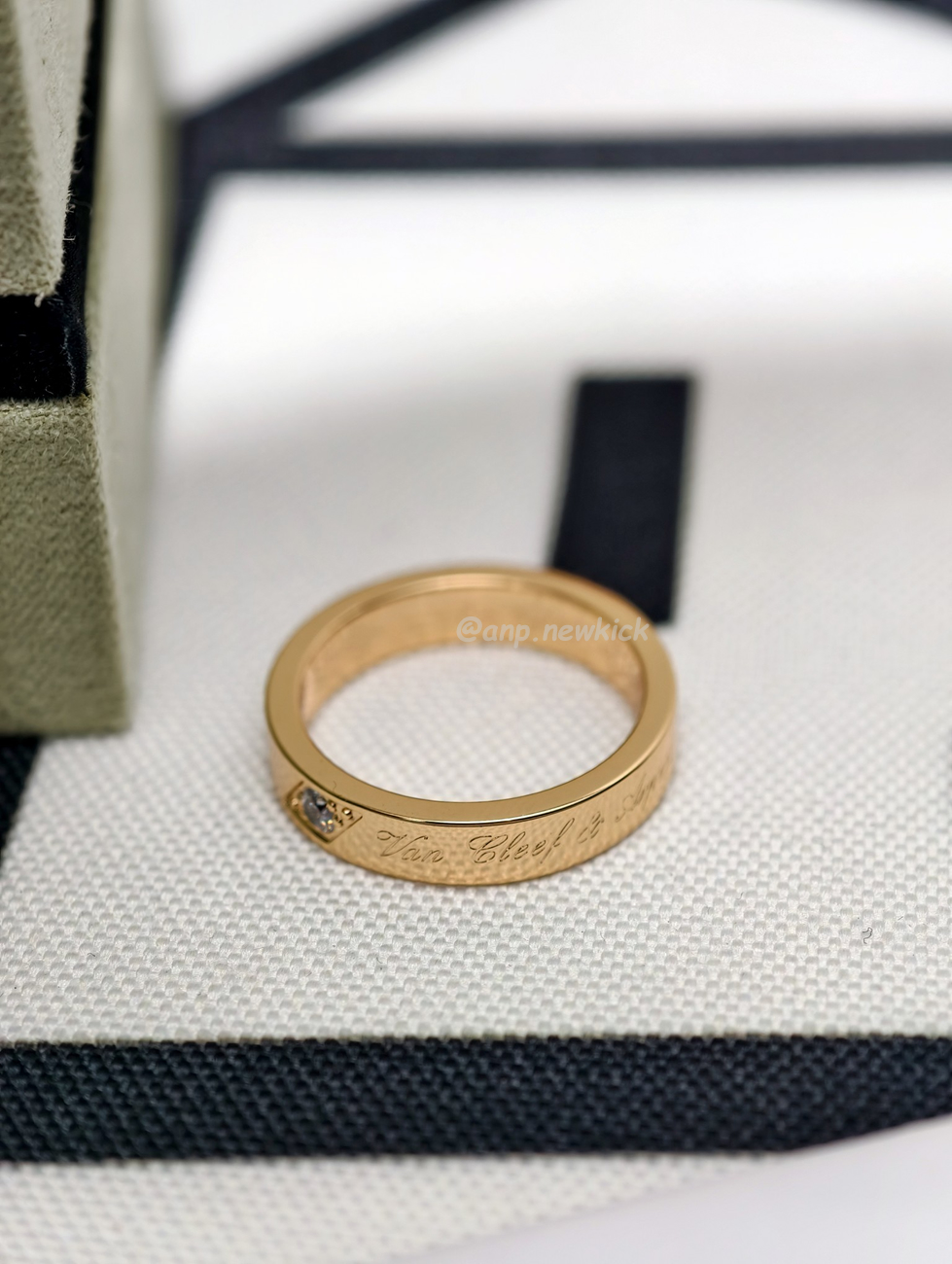 Vintage Alhambra Ring (8) - www.kitistry.com Vintage Alhambra Ring (8) - www.kitistry.com