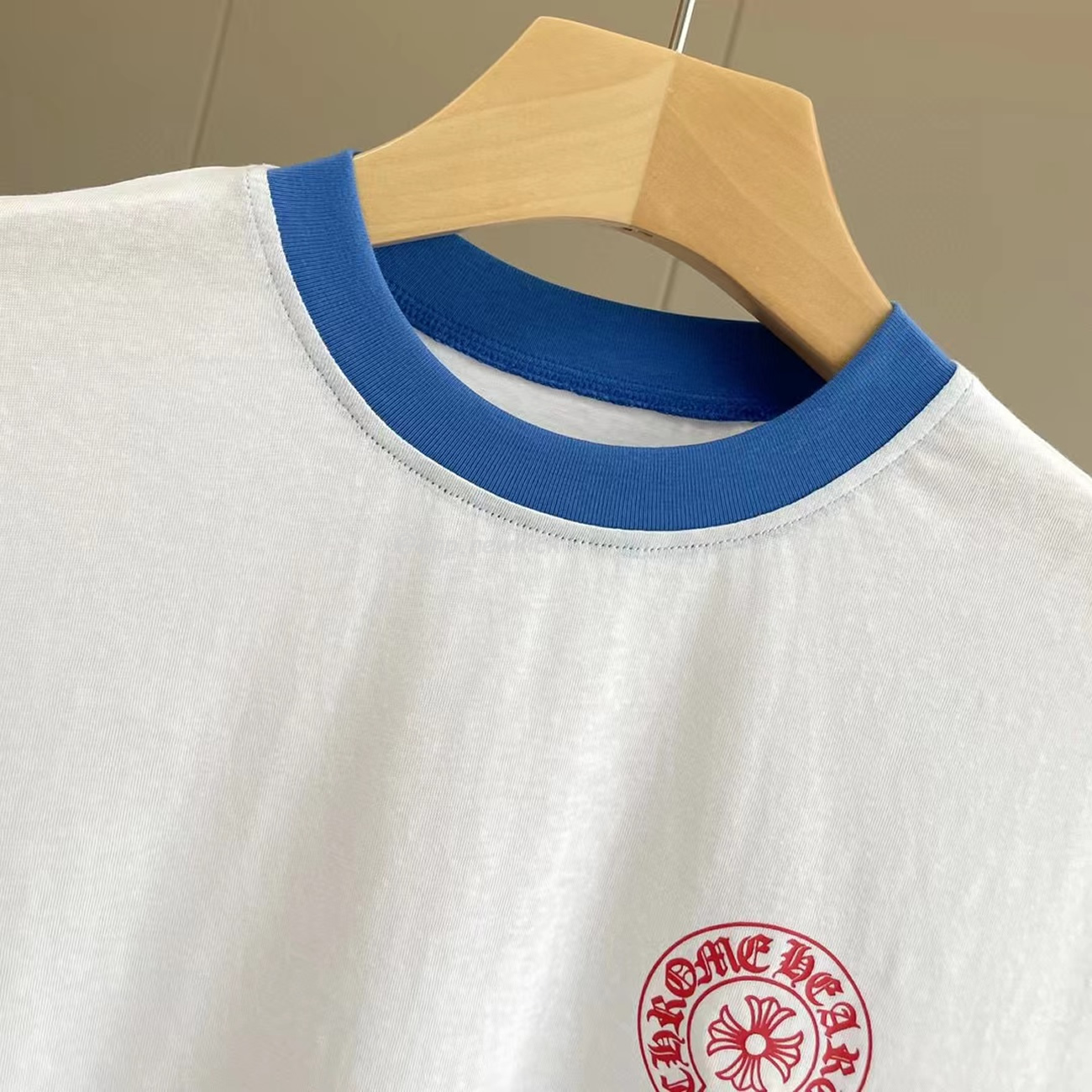Chrome Hearts Horseshoe Logo Vintage White Short Sleeve Tee (2) - www.kitistry.com Chrome Hearts Horseshoe Logo Vintage White Short Sleeve Tee (2) - www.kitistry.com