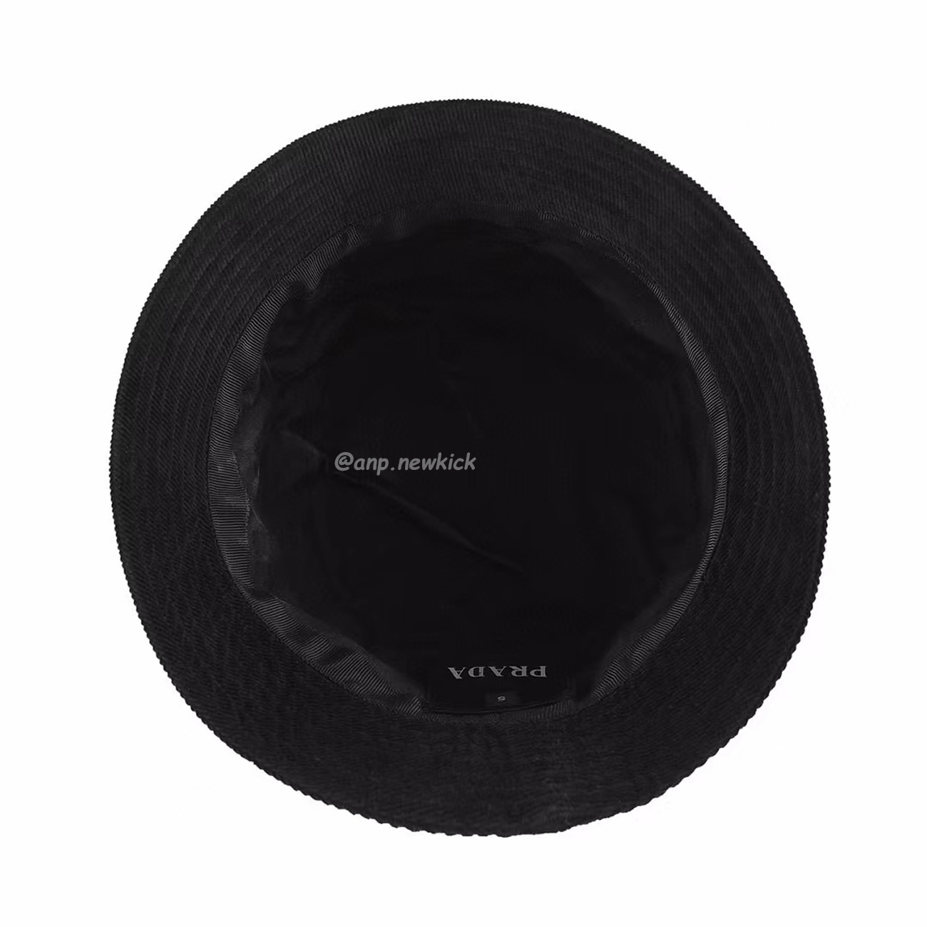Prada Wide Brimmed Hats (11) - www.kitistry.com Prada Wide Brimmed Hats (11) - www.kitistry.com