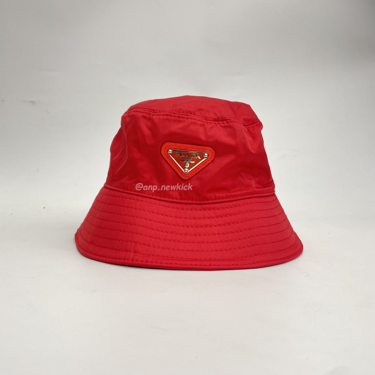 Prada Wide Brimmed Hats (9) - www.kitistry.com Prada Wide Brimmed Hats (9) - www.kitistry.com